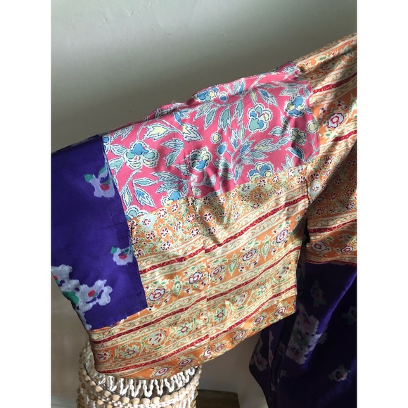 Authentic-Silk-Vintage-Reversible Floral-Kimono - Picture 10 of 16